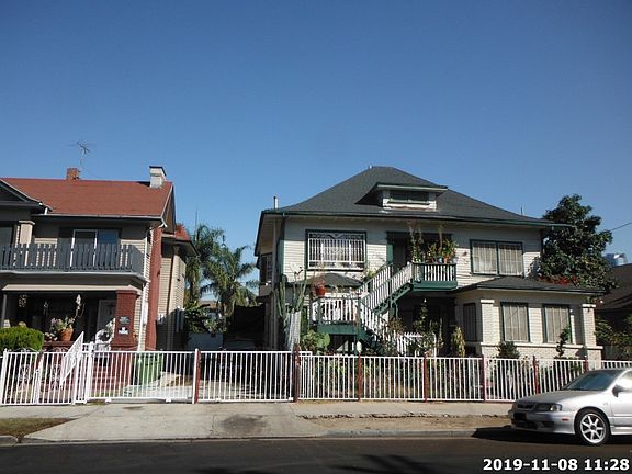 3rd image of 1125 1/2 W 18th St #1123