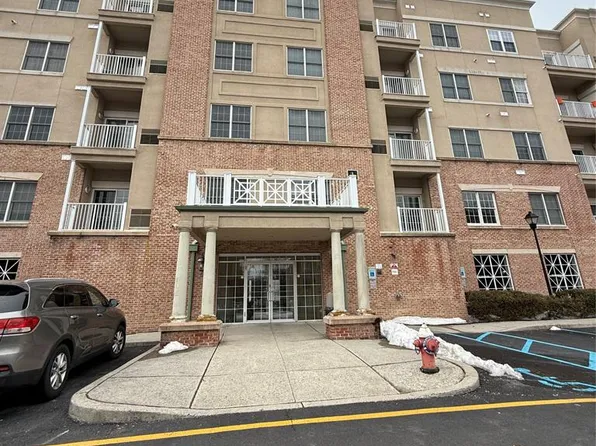 1203 Windsor Park Ct #203, Englewood, NJ 07631