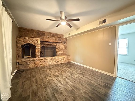 2nd image of 808 Lauderdale Rd