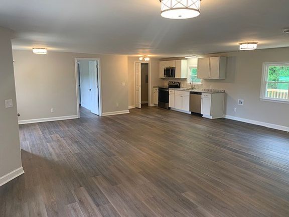 2nd image of 1068 Asbury Rd
