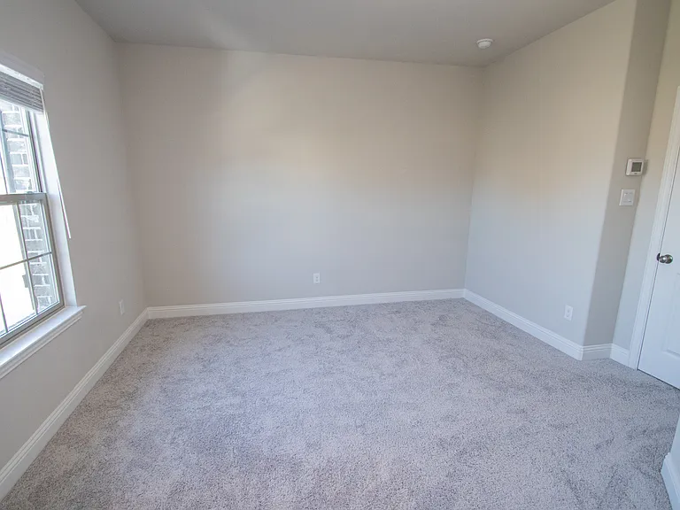 12709 Royal Oaks Ln — Photo 26