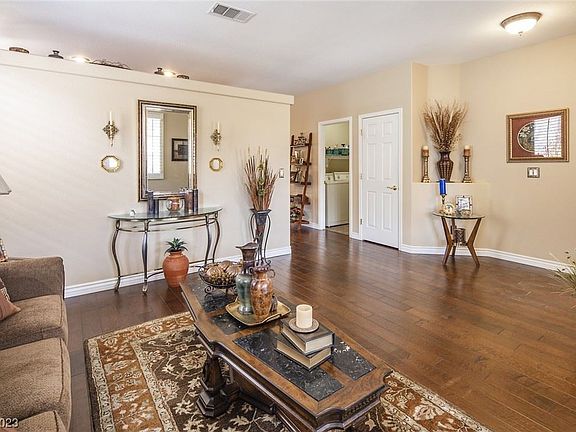 5th image of 3220 Cambridge Hollows Ct