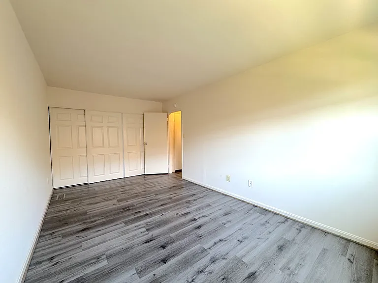9557 Hagel Cir #B — Photo 14