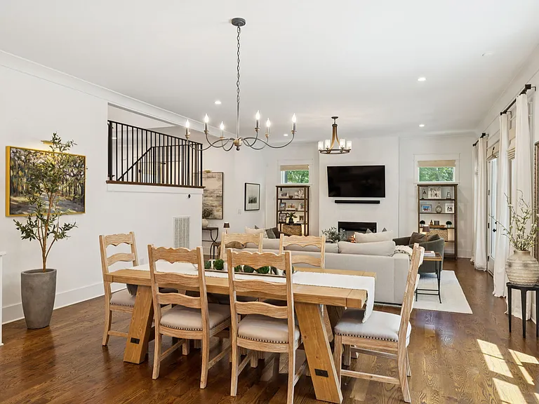 2203 Hobbs Rd — Photo 26