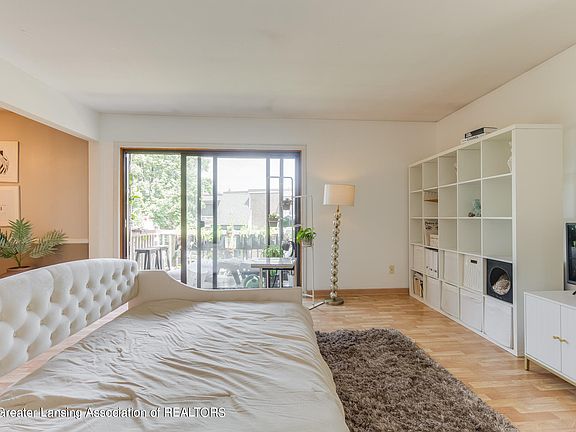 5th image of 500 Woodingham Dr APT 18