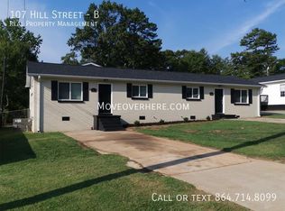 107 Hill St APT B, Simpsonville, SC 29681