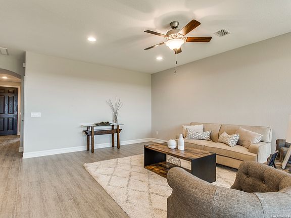 3rd image of 27251 Quartz Way