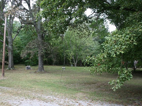 3rd image of 7701 Jenkins Dr