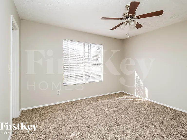 3769 Reston Ln — Photo 9