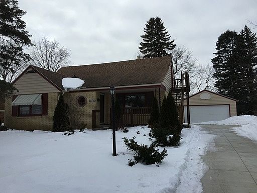 2nd image of 2319 Richard Ave
