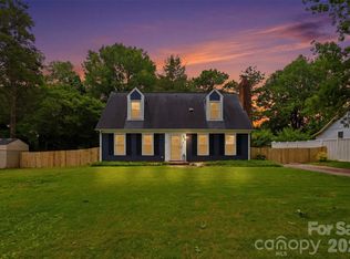 9418 Split Rail Ln, Charlotte, NC 28227