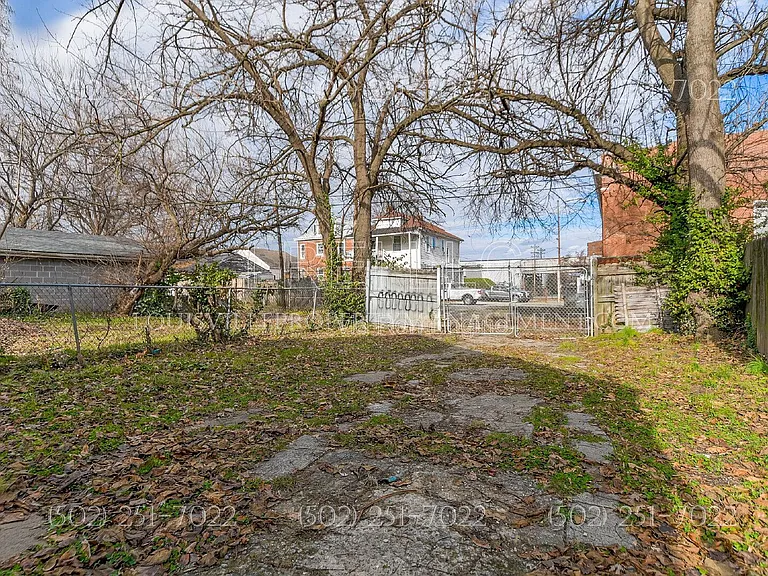 1821 Date St — Photo 5