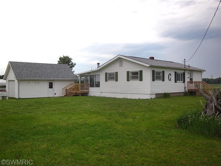 511 N Black Rd, Trufant, MI 49347 Zillow