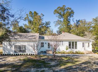 4187 Saussy Ln, Pass Christian, MS 39571