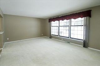 3rd image of 162 Moonwood Trl