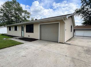 8130 Park State Dr, Fort Wayne, IN 46815