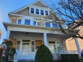 1211 Chislett St, Pittsburgh, PA