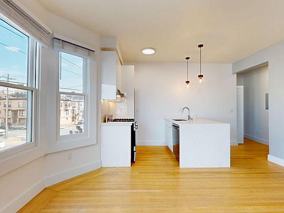2nd image of 4005 California St #6