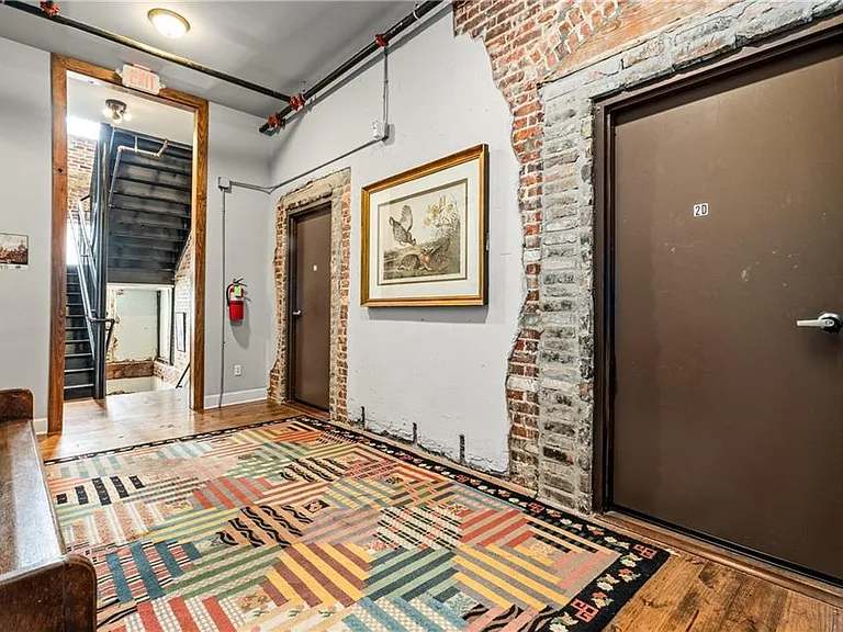 558 Saint Francis St #2D — Photo 1