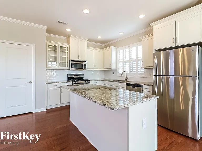 69 Plum Ln — Photo 4