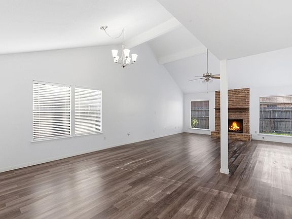 5th image of 506 Willow Wisp Cir