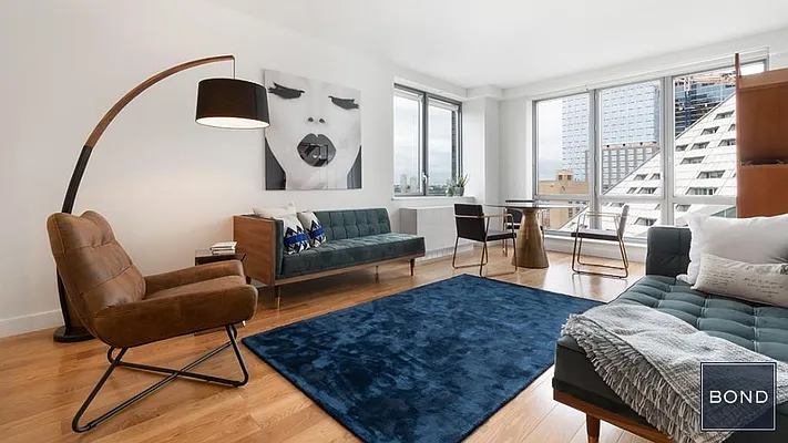 Rented by Bond New York | media 1