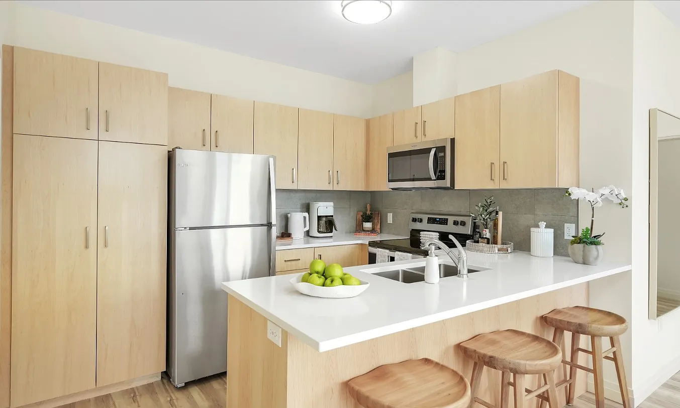 Westmount Apartments — Photo 3