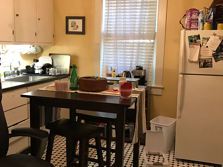 411 Altamont St #1 — Photo 8