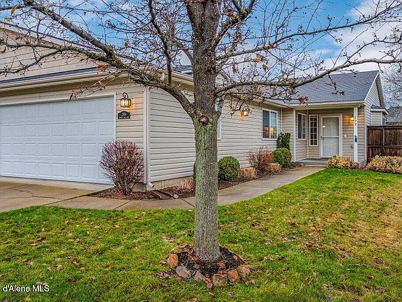 2nd image of 299 E Jeffrey Pine Ln