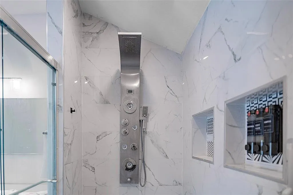1 bed, 1.0 bath, 1000 sqft, $1,500 — Photo 3