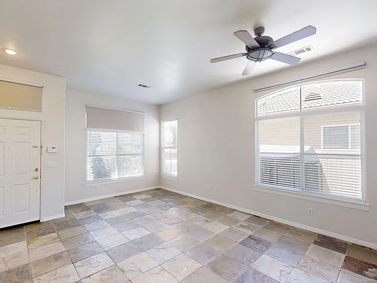 36248 Village Rd — Photo 3