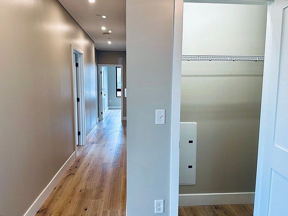 4th image of 70 Leo M Birmingham Pkwy #312
