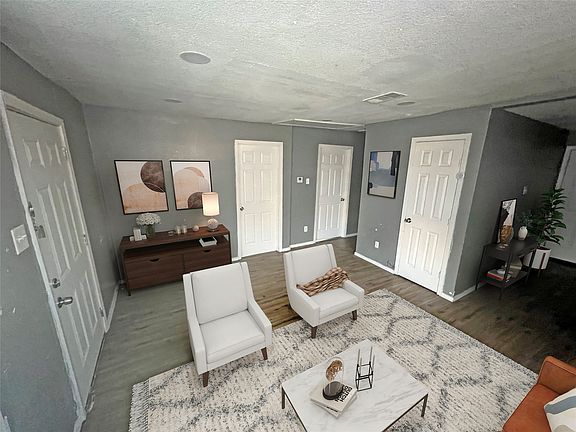 2nd image of 1733 Greenfield Ave