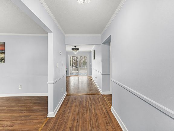 3rd image of 316 Quail Creek Rd