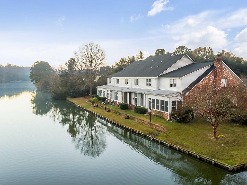1st image of 201 Woodlake Dr