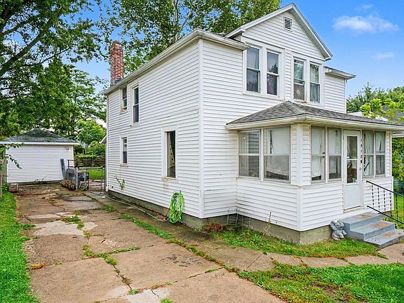 4th image of 1518 Webster St