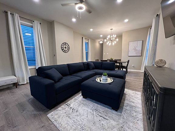3rd image of 238 Worth St #238