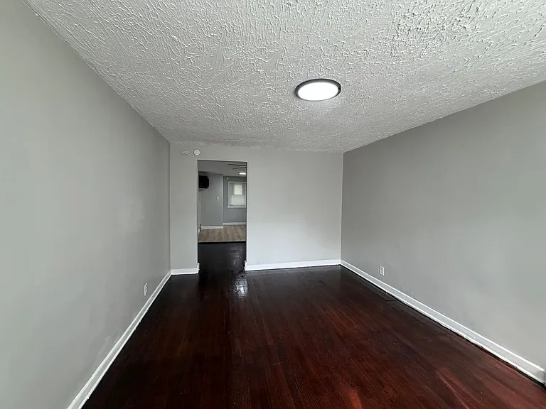 12406 S Normal Ave — Photo 3