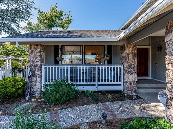 5th image of 423 Duperu Dr