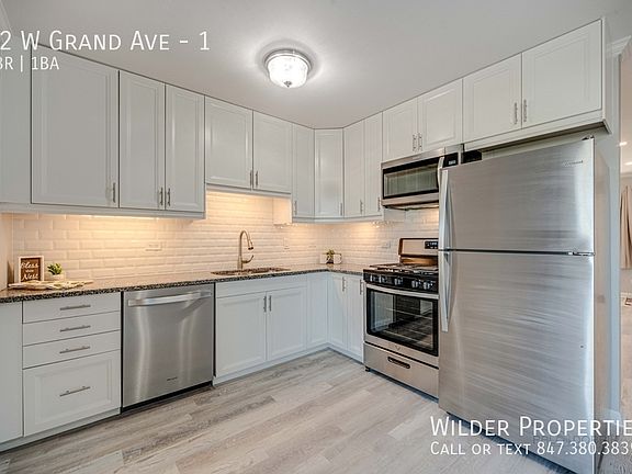 5th image of 22 W Grand Ave APT 1