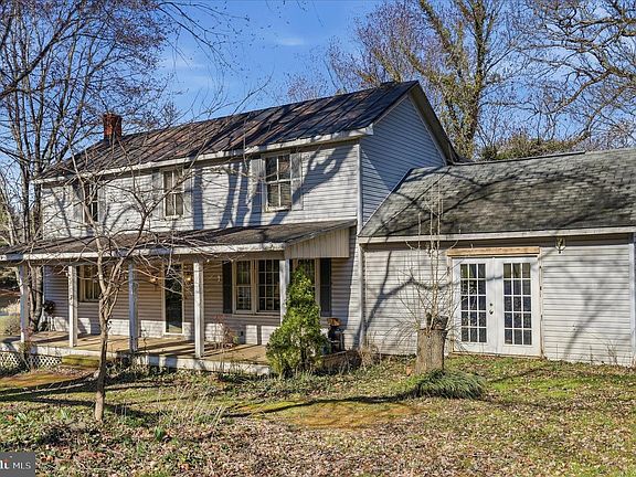 3rd image of 3863 Rectortown Rd