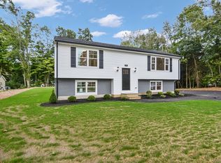 176 Shores St, Taunton, MA 02780
