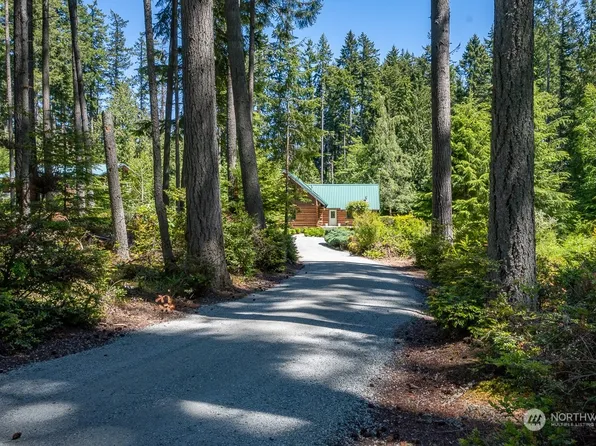 6745 Cultus Bay Road, Clinton, WA 98236