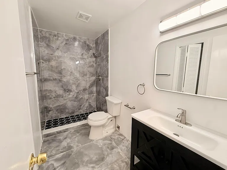 4115 NW 88th Ave #203 — Photo 6