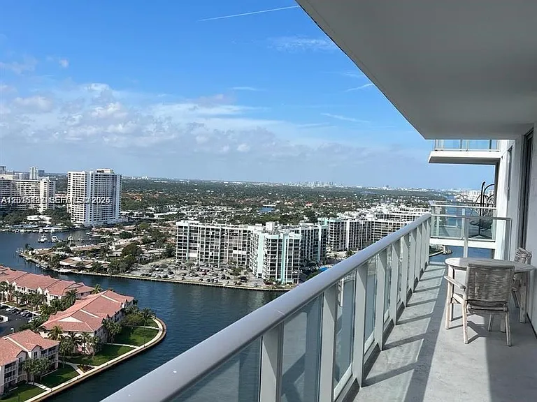 4010 S Ocean Dr #R2004 — Photo 18