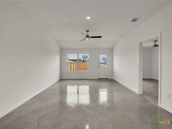 5th image of 1231 Concord Dr