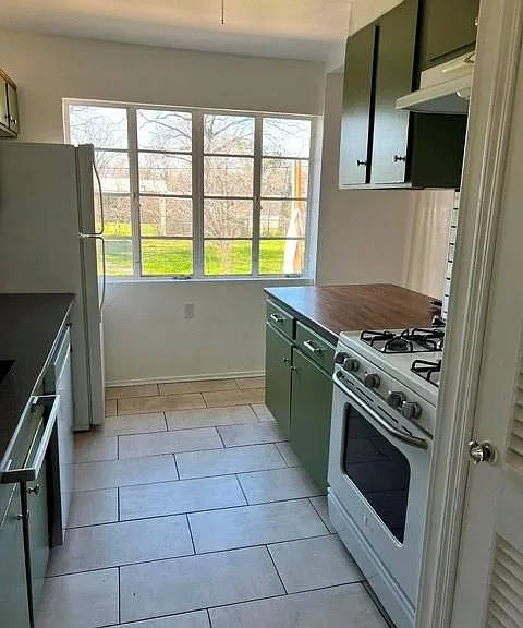 4720 Lowell Ln — Photo 8