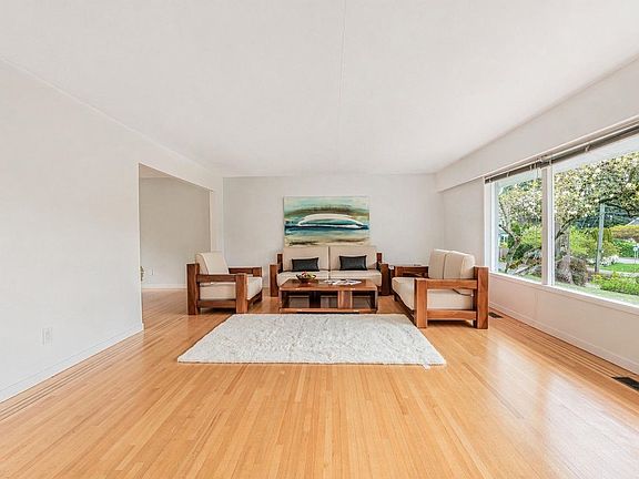 4th image of 4037 Ripple Rd