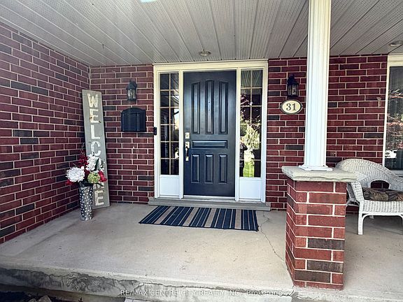 3rd image of 31 Cavanaugh Cres