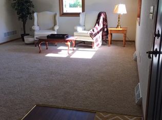 1616 N Grandview Blvd, Waukesha, WI 53188